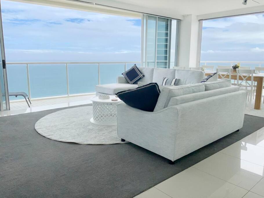 Air On Broadbeach Beachfront 2Level Stunning Apartment With 180 Degree Views Gold Coast Luaran gambar