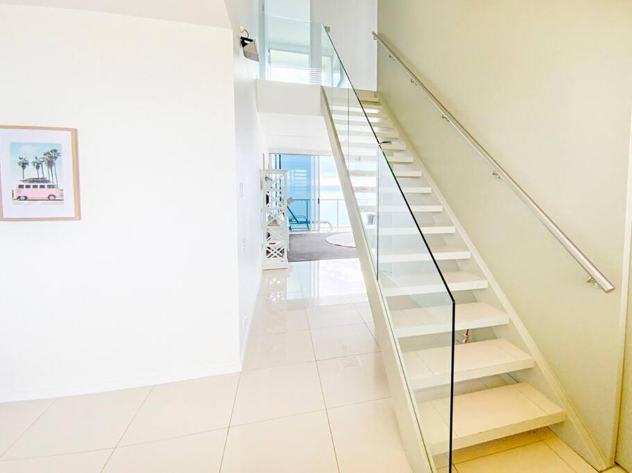 Air On Broadbeach Beachfront 2Level Stunning Apartment With 180 Degree Views Gold Coast Luaran gambar